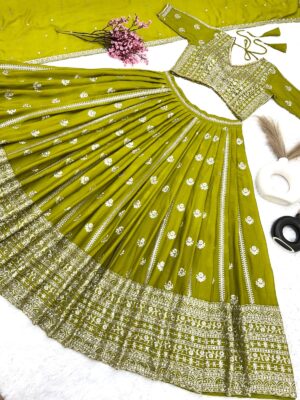 Presenting New Wedding Collection Lehenga Choli With Full Heavy Embroidery Sequence Work👌💕