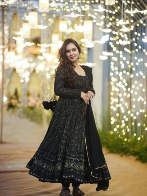 BLACK CHIKANKARI SALWAR🖤